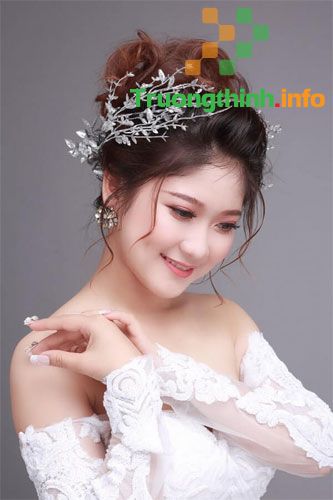                       Những kiểu tóc cô dâu đơn giản mà đẹp, dễ thương