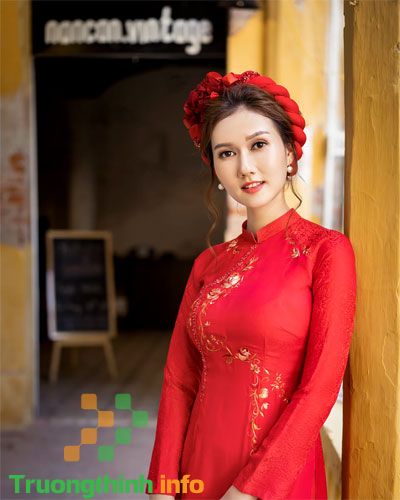                       Những kiểu tóc cô dâu đơn giản mà đẹp, dễ thương