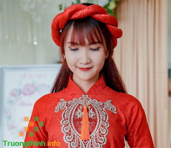                       Những kiểu tóc cô dâu đơn giản mà đẹp, dễ thương