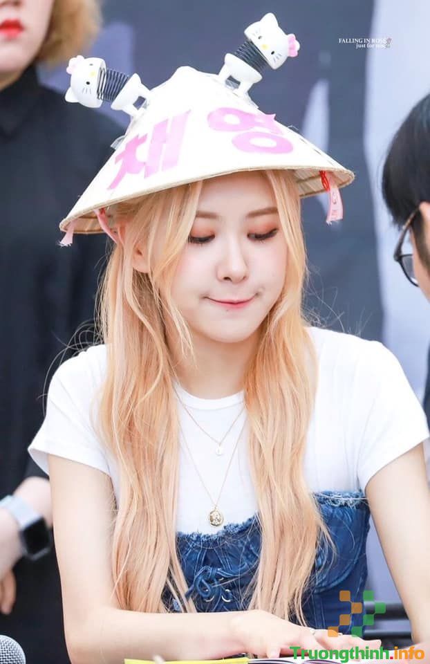                       Hình ảnh Rosé Blackpink cute, ngầu đẹp nhất