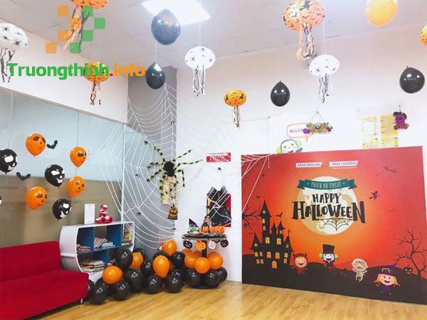                       Cách trang trí Halloween cho lớp học đơn giản mà độc đáo