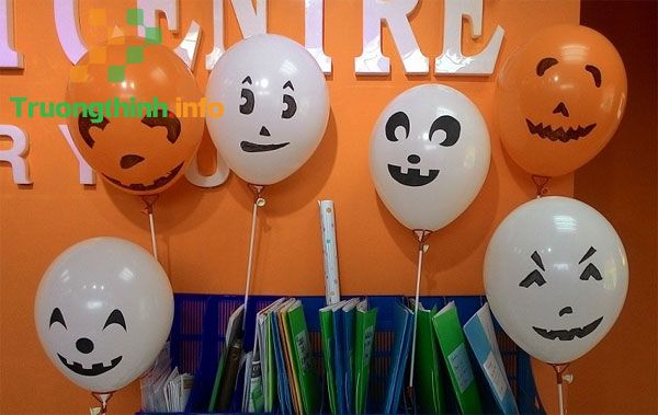                       Cách trang trí Halloween cho lớp học đơn giản mà độc đáo