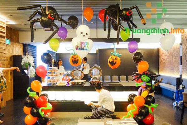                       Cách trang trí Halloween cho lớp học đơn giản mà độc đáo