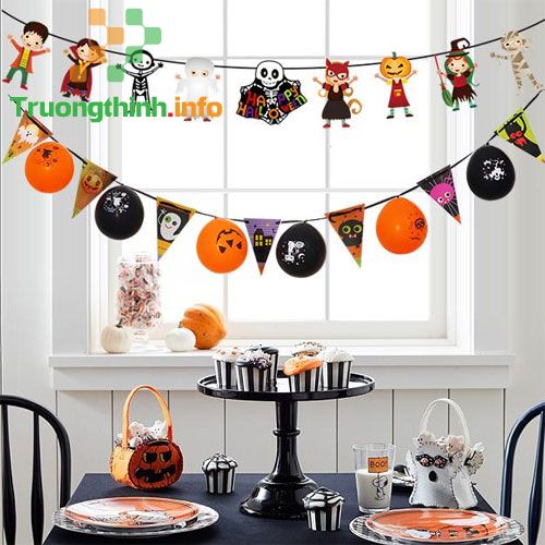                       Cách trang trí Halloween cho lớp học đơn giản mà độc đáo