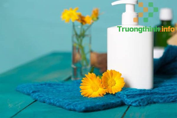                       Nước hoa vùng kín là gì? Cách sử dụng nước hoa vùng kín lưu hương cả ngày