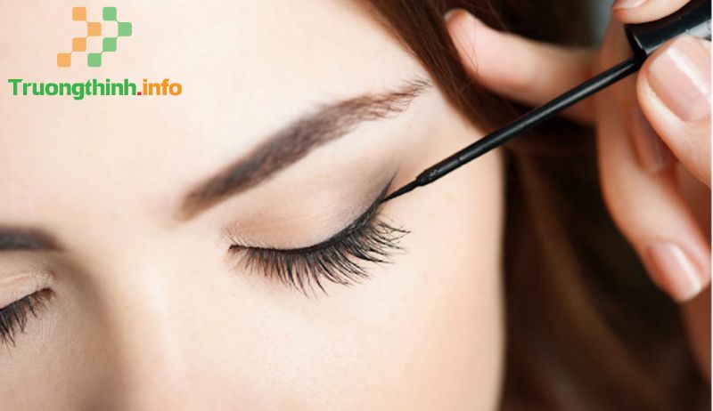                       Cách vẽ eyeliner, kẻ mắt đẹp, đơn giản cho người mới tập