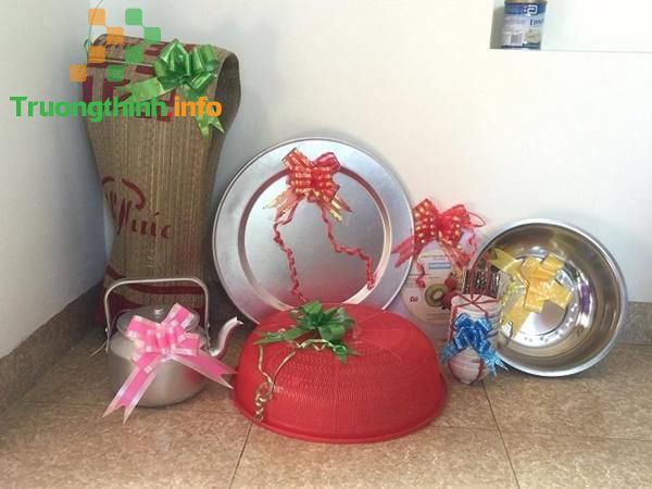                       Quà cưới nên tặng gì? Những món quà cưới độc đáo tặng cô dâu chú rể