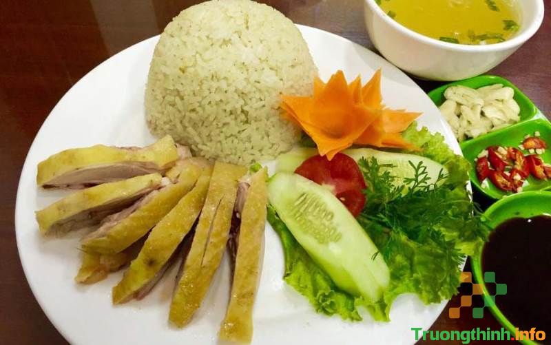                           Cách làm cơm gà Hải Nam ngon, đơn giản bằng nồi cơm điện