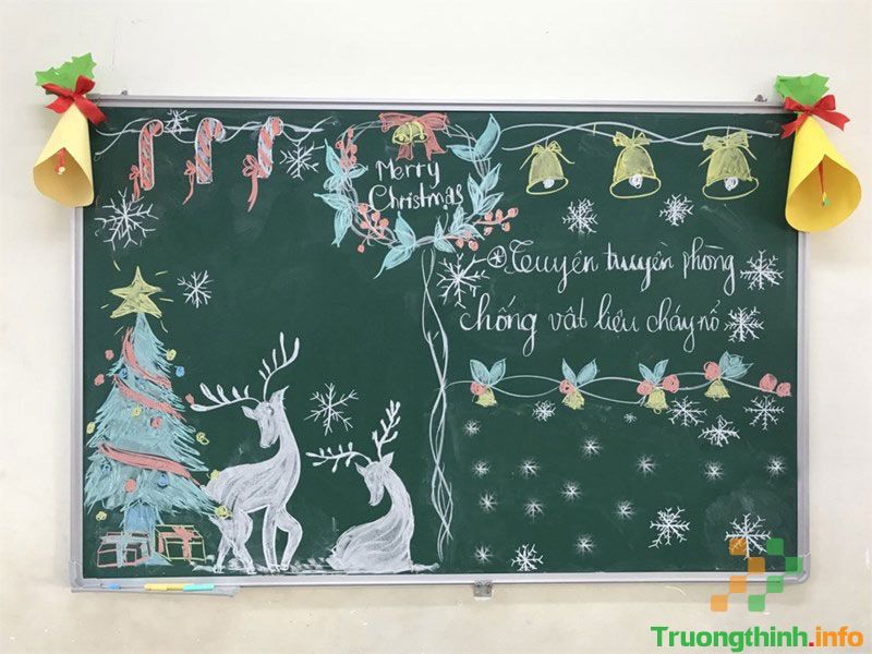                           Cách trang trí bảng lớp Noel đẹp, ấn tượng nhất