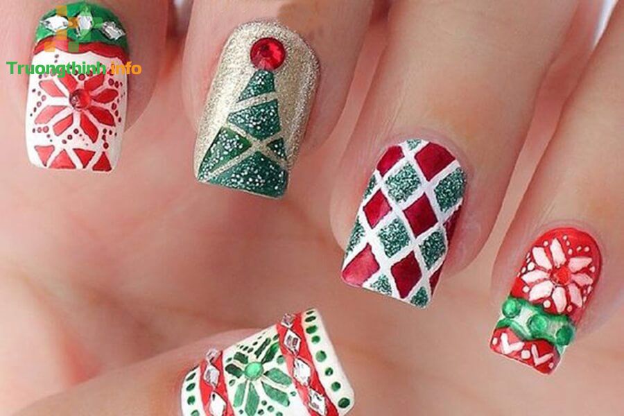                           Mẫu nail Noel 2021 cute, nail Giáng Sinh đơn giản mà đẹp