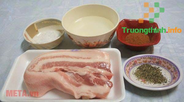                           Cách làm thịt heo quay giòn bì bằng chảo cực ngon