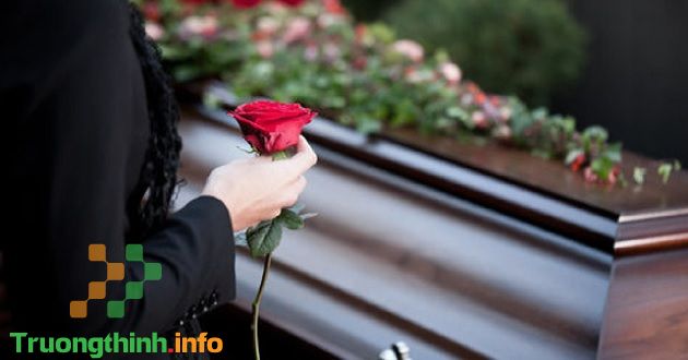                           Đi đám ma về nên làm gì? Những điều cần làm sau khi đi đám tang về