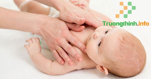                           Cách mát-xa cho trẻ sơ sinh giúp bé ngủ ngon, tiêu hóa tốt