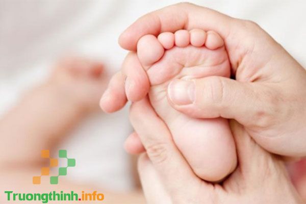                           Cách mát-xa cho trẻ sơ sinh giúp bé ngủ ngon, tiêu hóa tốt