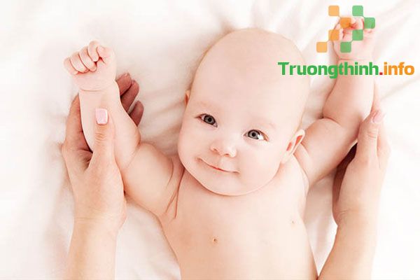                           Cách mát-xa cho trẻ sơ sinh giúp bé ngủ ngon, tiêu hóa tốt