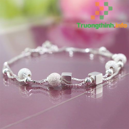                           Noel nên tặng quà gì cho người yêu? 10+ Quà Noel cho người yêu dễ thương nhất
