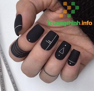                           10+ Mẫu nail đơn giản sang trọng đẹp nhất