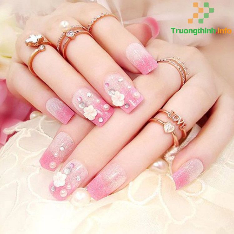                           Những mẫu móng tay đính đá đơn giản mà đẹp, nail đính đá sang trọng hot nhất