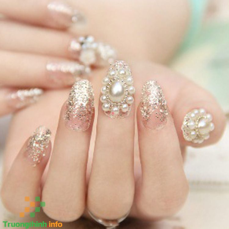                           Những mẫu móng tay đính đá đơn giản mà đẹp, nail đính đá sang trọng hot nhất