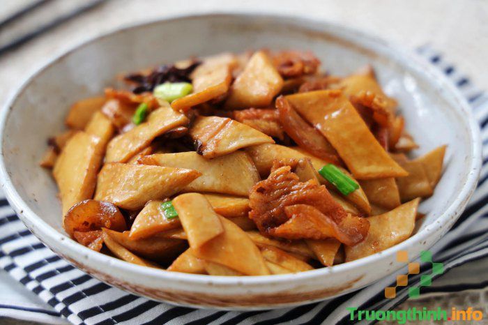 Thịt lợn xào với thứ này được món 2 trong 1, cơm nấu nồi đầy vẫn hết