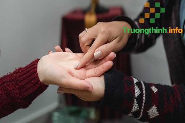                           Bàn tay chữ X, đường chỉ tay chữ X nói lên điều gì?