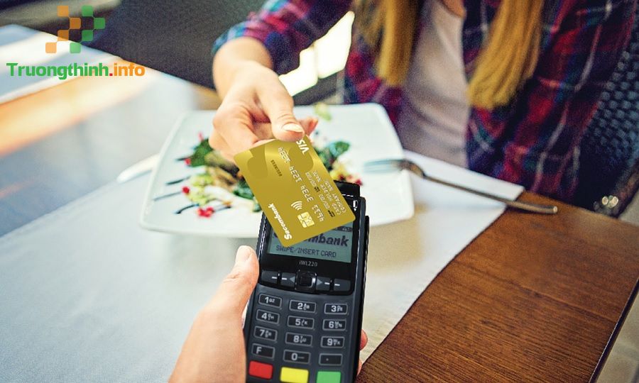                           Cách chuyển đổi thẻ từ sang thẻ chip Sacombank đơn giản, nhanh chóng