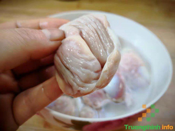 Mỗi con gà chỉ có 1 cái này, mua về chiên, rắc gia vị rồi ăn cả nhà khen ngon