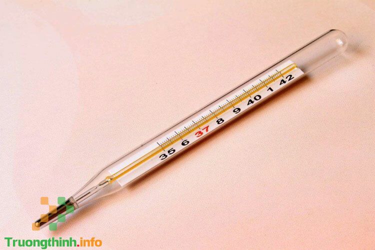                           Cách sử dụng nhiệt kế thủy ngân đo nhiệt độ cơ thể đúng cách