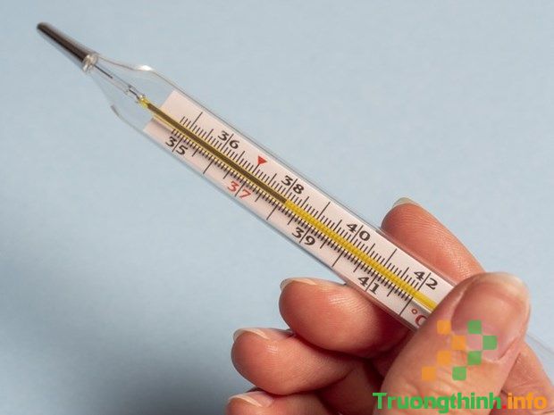                           Cách sử dụng nhiệt kế thủy ngân đo nhiệt độ cơ thể đúng cách