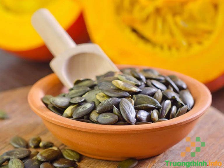                           Ăn hạt bí có tác dụng gì? 100g Hạt bí bao nhiêu calo?
