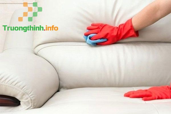                           Cách làm sạch, vệ sinh ghế sofa da tại nhà luôn như mới