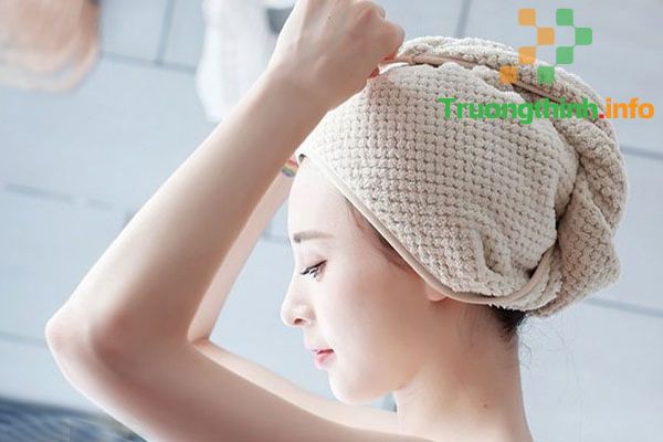                           Cách ủ tóc bằng sữa chua, dầu dừa cho tóc nhanh dài, mềm mượt