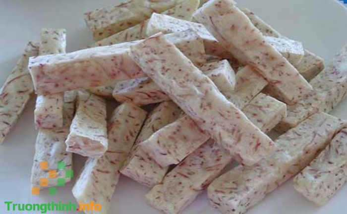                           Cách làm mứt khoai môn đãi khách ngày Tết dẻo thơm, lạ miệng