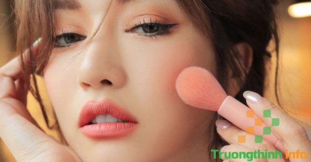                           Make up là gì? Cách makeup sương sương đẹp, nhẹ nhàng đơn giản