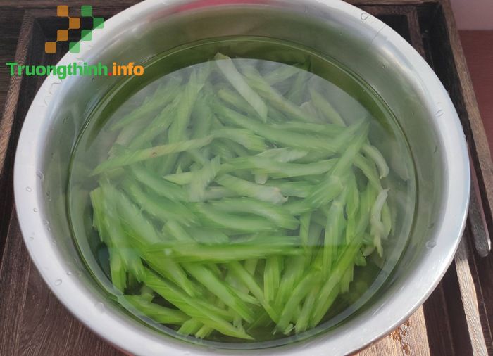 Tôm xào rau này chẳng khác gì thuốc bổ mùa đông, ăn 1 lợi 10