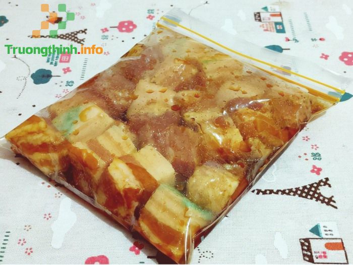 Thả ba chỉ vào nồi cơm điện, 30 phút sau được món thịt kho tốn cơm vô cùng