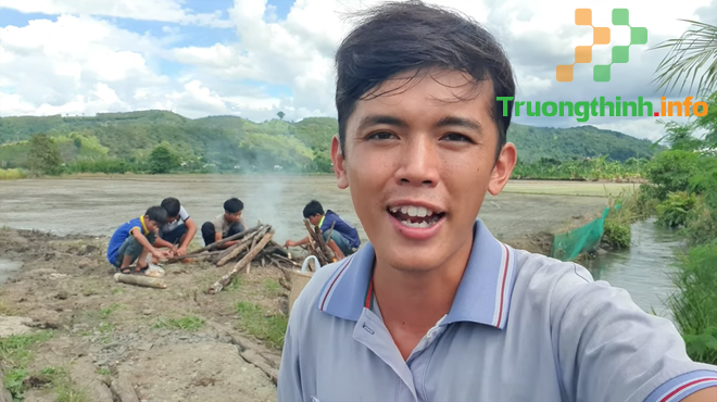  Cuộc sống hiện tại của những YouTuber đình đám: Khoa Pug mất tích, bà Tân Vlog chật vật 