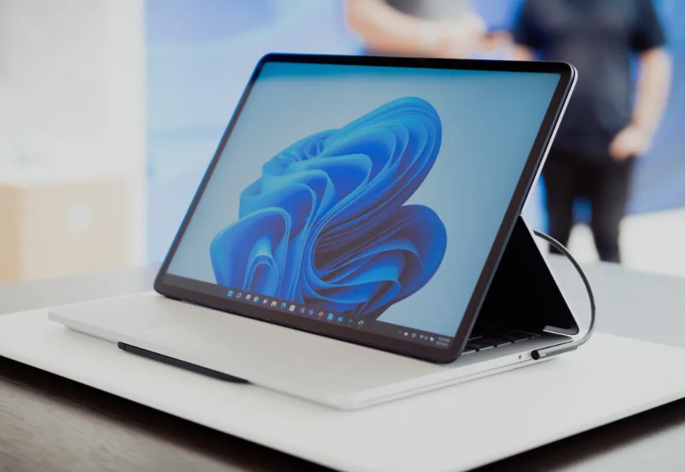 Sửa Surface Quận 11 – Chuyên Nghiệp Giá Rẻ