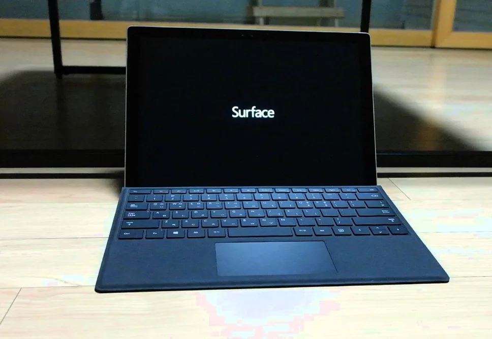 Sửa Surface Quận 9 – Chuyên Nghiệp Lấy Liền