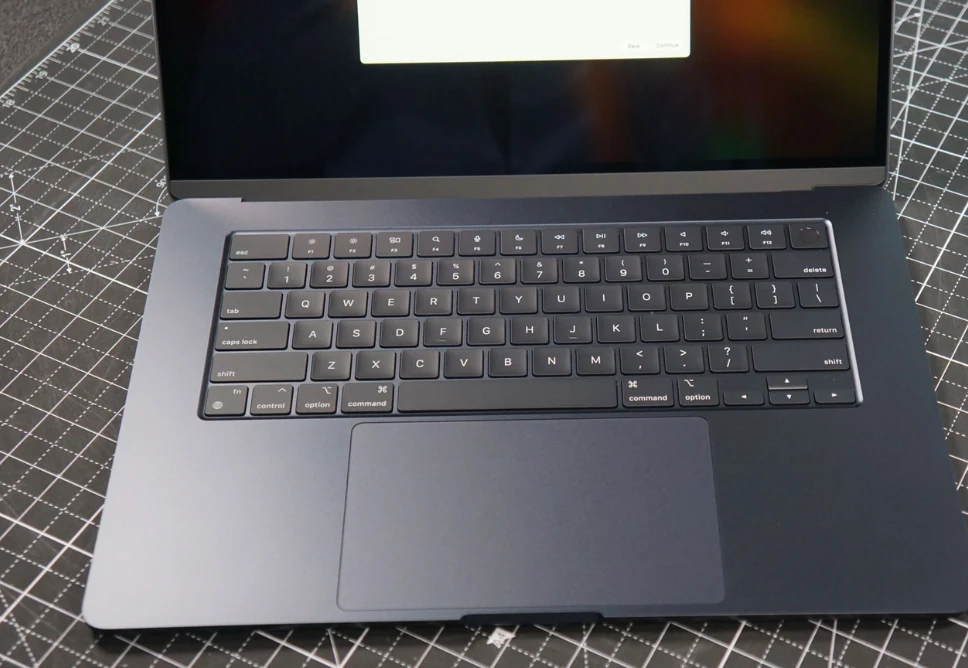 Sửa Macbook Huyện Nhà Bè - Dịch Vụ Tận Nơi
