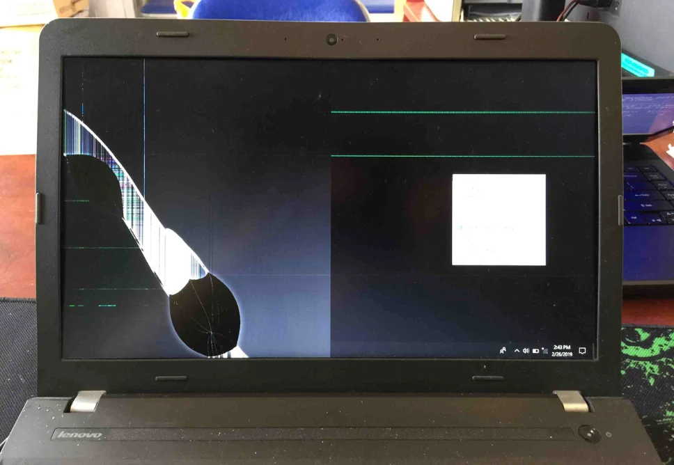 Địa Chỉ Sửa Laptop Bị Vỡ Màn Hình Quận 12 Tận Nhà