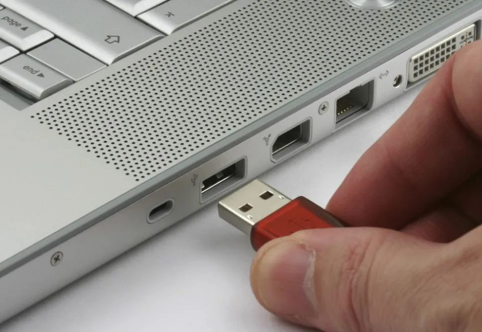 Địa Chỉ Sửa Laptop Không Nhận Usb TPHCM