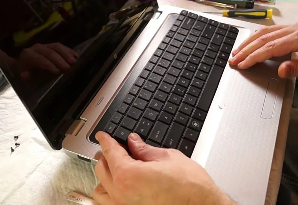 Địa Chỉ Sửa Laptop Loạn Phím Phường An Phú Đông