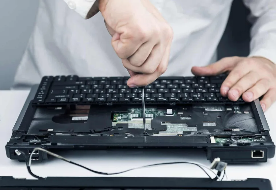 Địa Chỉ Sửa Laptop Loạn Phím Quận 12 Lấy Liền