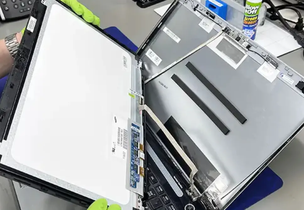 Địa Chỉ Sửa Laptop Màn Hình Mờ Quận 12 Tận Nhà