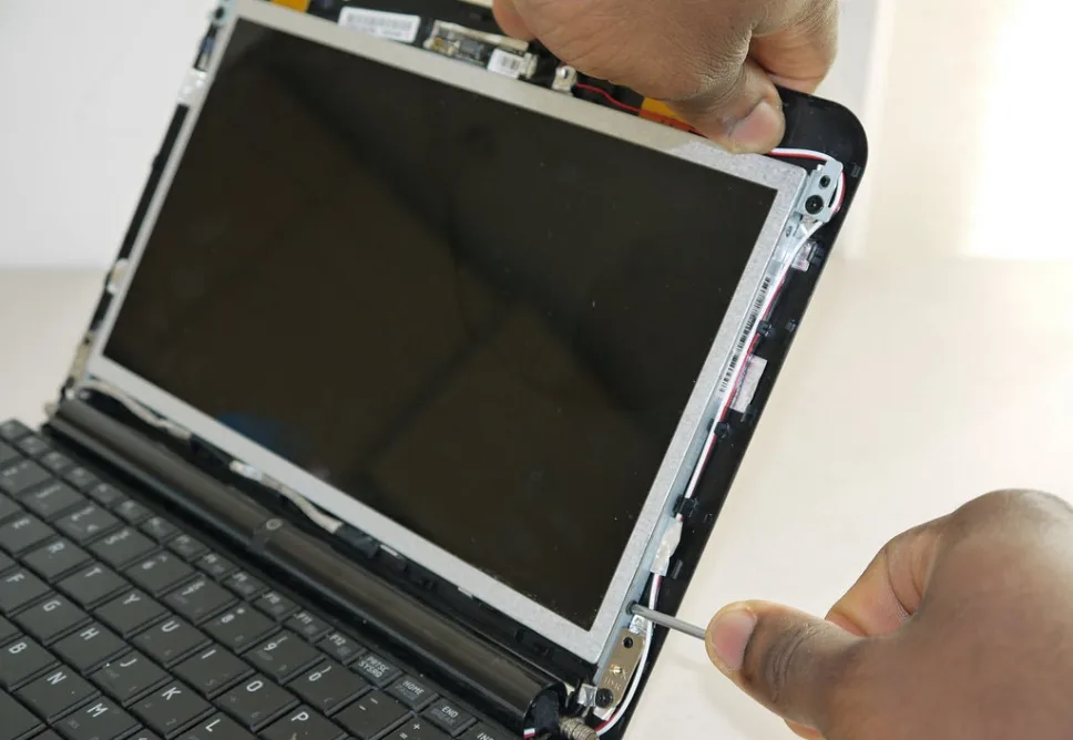 Sửa Laptop Bị Sọc Màn Hình Phường An Phú Đông - Quận 12 Cũ