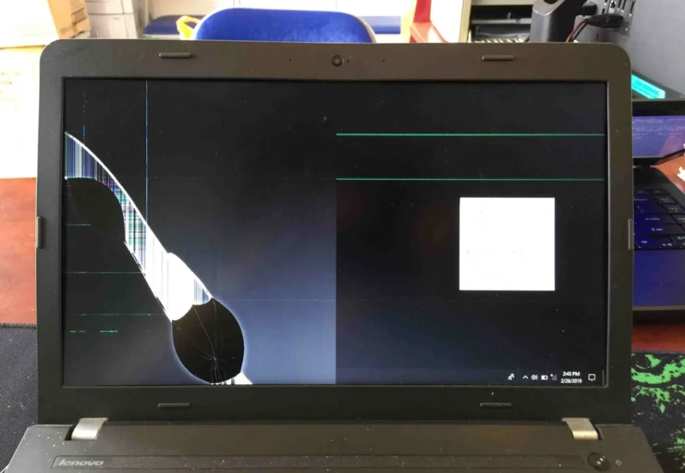 Sửa Laptop Bị Vỡ Màn Hình Phường An Phú Đông - Quận 12 Cũ