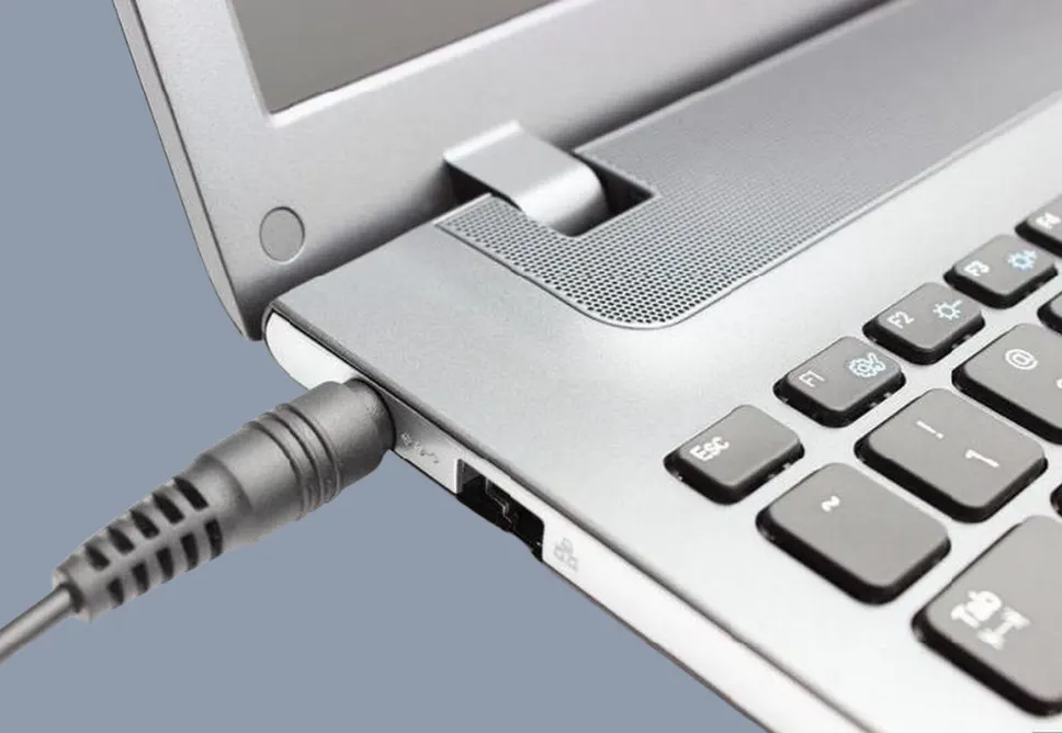 Địa Chỉ Sửa Laptop Không Nhận Sạc TPHCM | Uy Tín, Gần Đây
