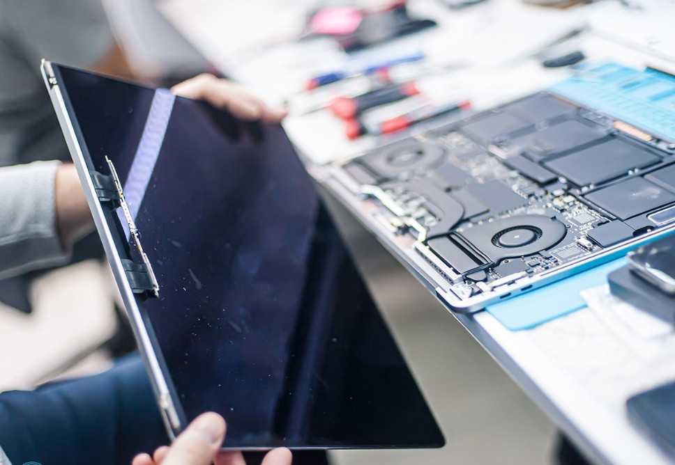 Địa Chỉ Sửa Màn Hình Máy Tính Quận 3 Giá Rẻ, Uy Tín