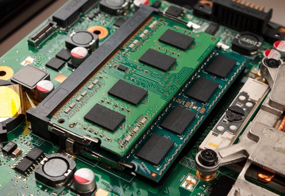 Địa Chỉ Sửa Máy Tính Bị Treo Quận 3 Lấy Ngay